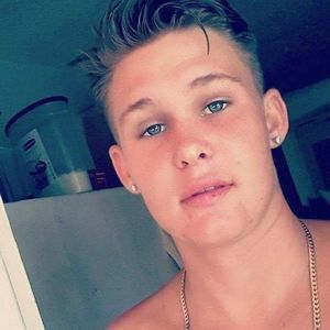 Meet your Posher, Hunter